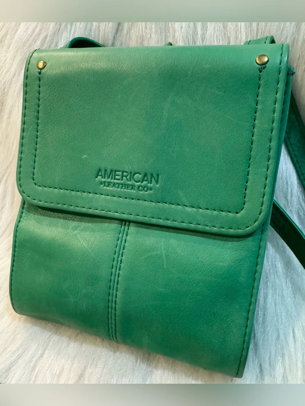 American Leather Co. Kansas Crossbody Calf Leather Vibrant Green EUC